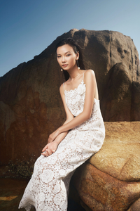 Vestido REN _ Vestido Largo de Encaje Color Marfil de Alta Calidad OEM ODM Marca Local de Vietnam - Product Image 5