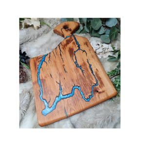 Tabla de cortar de resina epoxi sostenible y madera para cortar frutas, verduras y carne, bloque de corte hecho a mano y personalizado para utensilios de cocina. - Product Image 2