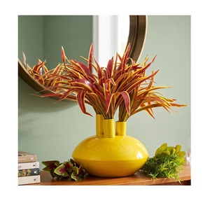 Jarrón de Diseño Simple de Alta Calidad con 3 Orificios, Recubierto de Polvo Amarillo, Estilo Moderno para Hogar de Lujo, Gran Venta - Product Image 1