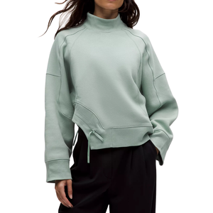 เสื้อฮู้ดผู้หญิงผ้าฟลีซเนื้อนุ่ม น้ำหนักเบา คอซิป แขนยาว ปลายโค้ง  พร้อมโลโก้ด้านหน้า สไตล์ลำลอง ขายส่งจำนวนมาก - Product Image 1