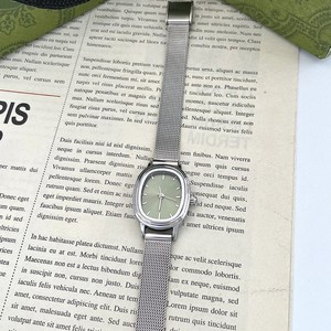 Nouvelle montre ovale minimaliste en argent pour femme 2026, vente en gros d'usine, montre à quartz élégante avec chaîne délicate, montre-bracelet polyvalente pour femme - Product Image 2