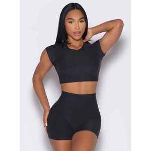 Women's <b>Black</b> Crop Top With Short Sleeve Crew Neck Solid Color Breathable Activewear Pullover Regular Fit All Seasons - Product Image 1