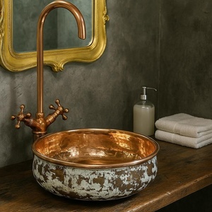 Lavabo de cobre con detalles artesanales, acabado de lujo, pulido premium, superficie lisa y de alta calidad. - Product Image 3