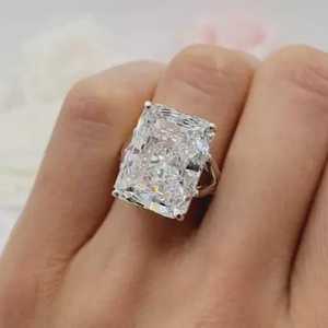 Anillo Solitario de Moissanita Brillante de 5 Quilates con Corte Radiante, Plata de Ley 925 Original, Regalo de Aniversario o Boda para Fiestas, Joyería - Product Image 5