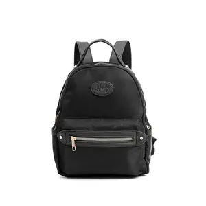 กระเป๋าเป้สะพายหลังขนาดเล็กสำหรับผู้หญิง โลโก้สั่งทำได้ กันน้ำกระเซ็น แฟชั่นทันสมัย สายรัดซิป ใช้วัสดุไมโครไฟเบอร์ผสมหนังสังเคราะห์ - Product Image 1