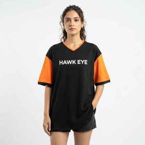 T-shirt décontracté en coton à col en V et manches courtes pour femme, coupe ample, coloris noir et orange, motif œil de faucon - Product Image 3