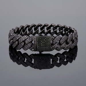 สร้อยข้อมือแบบ Cuban Link สีดำสำหรับทุกเพศ พร้อมตัวล็อคแบบสี่เหลี่ยม สไตล์หรูหรา ประดับเพชร ชุบทองคำแท้ รับรองโดย IGI 18K - Product Image 5