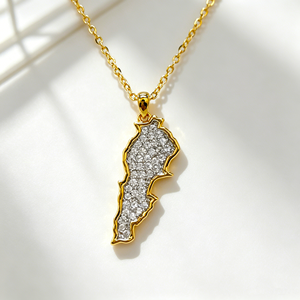 AMBER JEWELS T-3079 Collier pendentif Pikachu dessin animé en acier inoxydable plaqué or 18 carats avec pavé de diamants, chaîne maille forçat, unisexe, mignon - Product Image 4