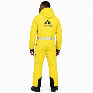 Combinaison de ski jaune imperméable en polyester avec logo personnalisé OEM pour femmes, combinaison d'hiver à capuche avec ceinture et poches - Product Image 2