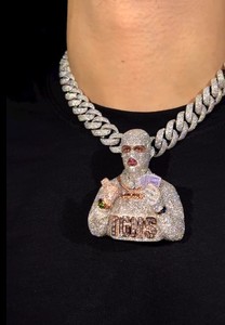 Colgante de Moissanita Personalizado con Diamantes, Plata 925 con Baño de Oro Rosa, Estilo Hip Hop - Product Image 2