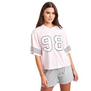 Vente en gros 100% maillot de football américain en polyester pour femmes Logo personnalisé col en V manches courtes numéro imprimé haut pour vêtements d'équipe - Product Image 1