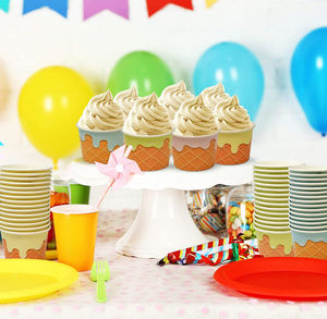 Vasos Desechables Biodegradables Personalizados para Ensaladas y Helados de 3oz, 4oz, 5oz y 8oz con Tapa Plana/Cúpula Transparente y Diseño de Doble Pared - Product Image 5