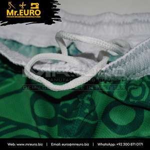 Shorts de basket-ball pour hommes personnalisés, imprimé aztèque vert, 100% polyester, respirant, sublimation, séchage rapide - Product Image 5