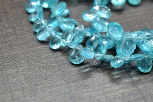 Cuentas de piedra de briolette facetadas de apatita natural Cuentas en forma de pera - Product Image 5