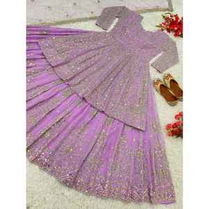 Atractivo Conjunto de Top y Lehenga con Bordado de Georgette y Lentejuelas con Dupatta Color Lavanda - Product Image 3