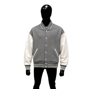 Chaqueta Varsity Gris y Crema para Hombre con Cierre de Botones y Ribete Acanalado, Estilo Casual, Chaqueta Universitaria Retro Moderna - Product Image 1