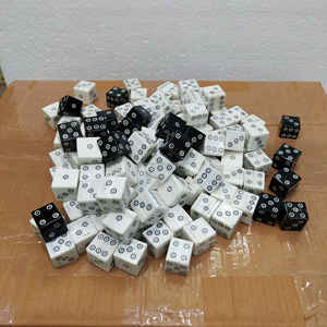 Dés en os blancs de qualité supérieure, polis, accessoires de jeu de table traditionnels à prix avantageux - Product Image 2