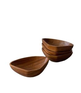 Tazón de Madera con Forma de Corazón, Hecho a Mano en India, Tazón de Madera de Acacia para Salada - Product Image 1