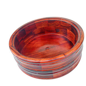 Olla de madera artesanal de estilo vintage con tapa excelente para servir alimentos calientes y almacenar ingredientes en una estética de cocina Retro - Product Image 4