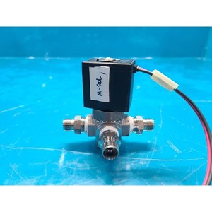 Vanne Solénoïde à Commande Directe SMC VX3224GZ-03N-5GS1 – Pièce Détachée d'Équipement Semi-conducteur Ancien, Utilisable Telle Quelle - Product Image 2