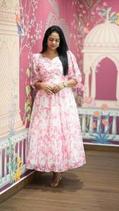 Robe Maxi Pure Élégance Effet Lumineux, Robe Maxi Florale, Robe Maxi Éternelle, Robe Maxi Moments Charmants, Robe Maxi en Mousseline de Soie Douce et Légère - Product Image 3