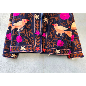 Chaqueta de terciopelo bordada con diseño floral para mujer, abrigo de invierno con diseño de pájaro, abrigo de punto mandarín para otoño y primavera, regalo para ella. - Product Image 5