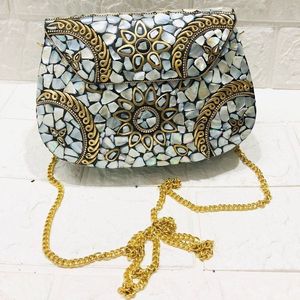 กระเป๋าคลัทช์งานเลี้ยงสำหรับผู้หญิง ดีไซน์หรูหรา สีเงินโบราณ ประดับคริสตัล แฟชั่น - Product Image 2