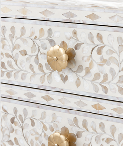 Mesita de Noche Boho Floral con Incrustaciones de Hueso, Blanca, Hecha a Mano, con 2 Cajones, Mueble de Dormitorio - Product Image 5