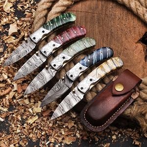 Couteau de poche pliant professionnel en acier Damas fait main, outil de chasse extérieur, OEM, verrouillage interne, différents designs de poignée - Product Image 1