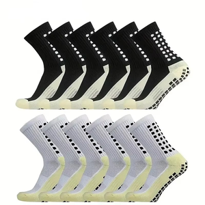 Chaussettes de sport mi-mollet noires à pois blancs antidérapantes respirantes tricotées pour le basketball, pour adultes, pour l'été et le sport - Product Image 1