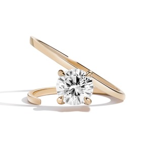 Meilleure bague de fiançailles de luxe en or massif 14 carats avec diamant taille poire certifié IGI, bague brillante inclinée pour mariage et cadeau d'anniversaire - Product Image 1