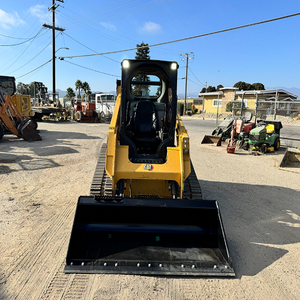 Achetez une chargeuse compacte sur chenilles Cat 259D3 de qualité supérieure, une machine de construction compacte conçue pour une stabilité accrue et un travail quotidien intensif. - Product Image 4