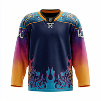 Jersey Hoki Es Pria Kustom Musim Panas Putih Biru Merah Bergaris Lengan Pendek V-Neck Bernapas Menyerap Keringat Sublimasi Kustom