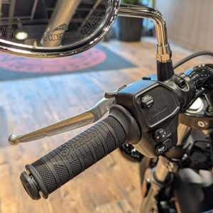 Offre de vente au détail pour les motos Cruiser de taille moyenne ScoutSixtyBobber 999cc à refroidissement liquide V-Twin 5 vitesses - Product Image 5