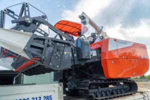 Cosechadora Kubota DC108X Turbo Diésel, Eficiente en Consumo de Combustible, Máquina Agrícola para Cosechar Arroz - Product Image 2