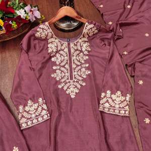 Conjunto de Traje Chinon para Mujer de Diseñador con Bordado de Lentejuelas, Elegante Traje Bordado - Product Image 1