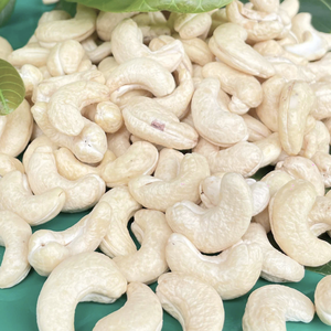 Wholesale Cashew W180 Cashew <b>Nuts</b> Cheap Price, OEM ODM Packaging Santigo - Product Image 1