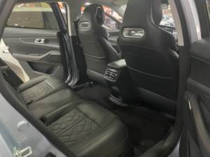 Nuevo Auto Changan Uni-K Modelo 2025 Edición Yueshang SUV a Gasolina Changan Uni-K 2T 4WD Vehículo con Volante a la Izquierda - Product Image 4