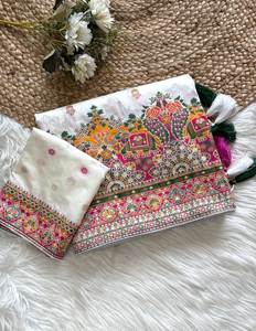 Sari en soie Rajwadi de créateur avec pallu tissé au Cachemire et blouse assortie - Product Image 1