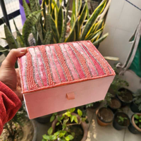Organisateur de bijoux en velours vert de luxe avec broderie florale en perles de verre, boîte cadeau artisanale en MDF pour boutique