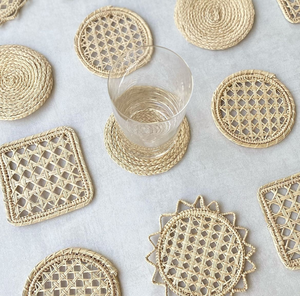 Sous-verre rond en rotin tressé à la main avec bordure épaisse tressée, disponible à prix de gros. - Product Image 5