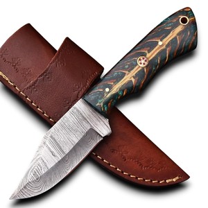 มีดใบตายเหล็กดามัสกัสแท้เกรดอุตสาหกรรมคมกริบ ด้ามเรซิ่นรูปทรงกรวยสน พร้อมปลอกหนังอเนกประสงค์ รับผลิตแบบ OEM/ODM - Product Image 1