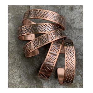 Pulsera Magnética de Cobre Chapado Personalizado Ultra Resistente 2025 para el Alivio de la Artritis - Soporte de Salud Unisex Coleccionable - Product Image 6