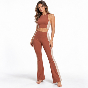 Ensemble de yoga pour femmes, coupe ajustée et design athlétique moderne, ensemble de vêtements de yoga sans coutures avec matière flexible - Product Image 1