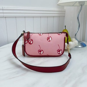 Bolso Tote con Patrón Distintivo para Mujer, de Cuero Genuino, para Uso Diario, de Hombro y Cruzado - Product Image 6
