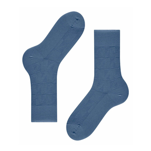 Chaussettes de sport personnalisées de haute qualité en spandex/polyester avec impression numérique, séchage rapide et respirantes, design de logo sportif - Product Image 3