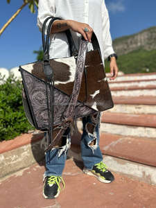 กระเป๋าโท้ทหนังขนวัวแท้มาใหม่กระเป๋าหนังมีสไตล์สำหรับผู้หญิงกระเป๋าเครื่องมือแกะสลักมือสำหรับใช้งานได้หลากหลาย - Product Image 4