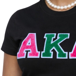 Camiseta Negra AKA Rosa Verde de Chenilla con Letras Griegas Bordadas, Manga Corta, Cuello Redondo, Prenda Casual Premium - Product Image 5