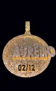 Colgante de Lujo Personalizado Estilo Hip Hop con Incrustaciones de Moissanita VVS Certificada, Plata 925, Nombre Personalizado, Diseño Circular Bicolor para Hombre - Product Image 5