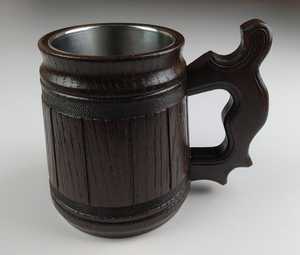 Jarra de Cerveza de Madera Hecha a Mano, Estilo Rústico de los Cárpatos, con Banda Metálica - Product Image 3